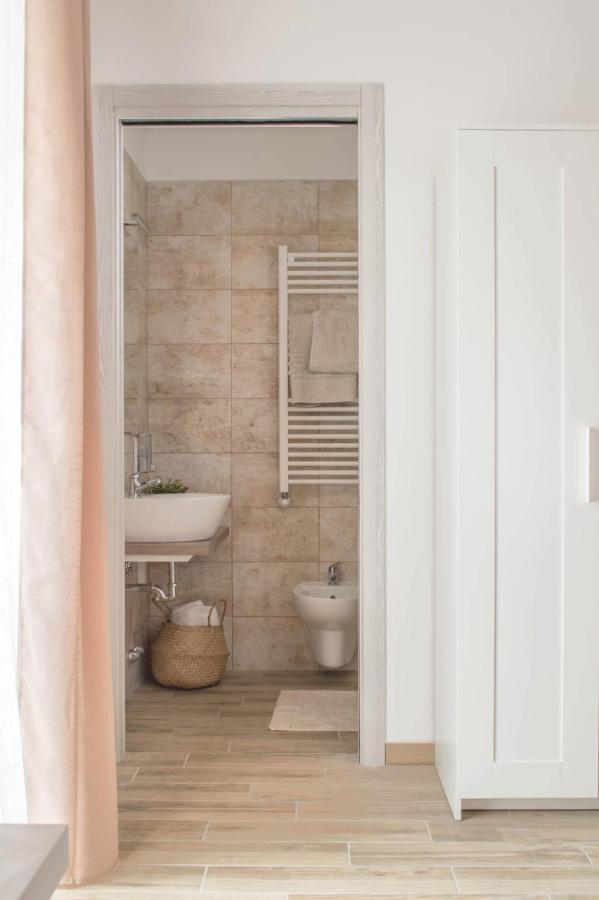 Tiber Rooms Testaccio ローマ エクステリア 写真