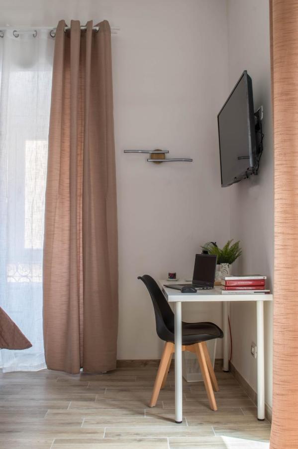 Tiber Rooms Testaccio ローマ エクステリア 写真
