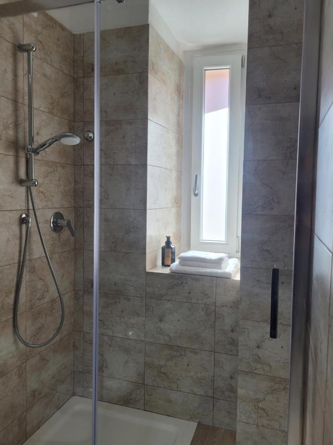 Tiber Rooms Testaccio ローマ エクステリア 写真