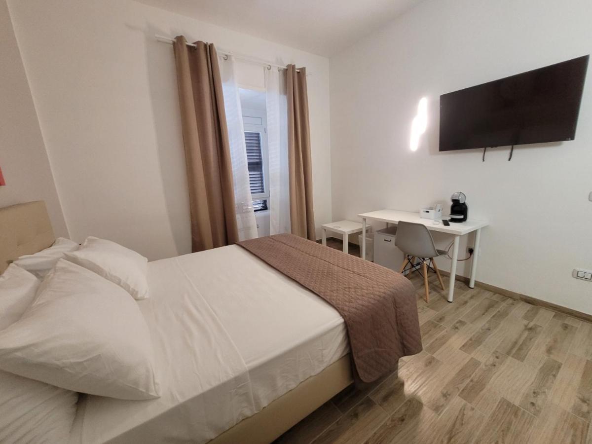 Tiber Rooms Testaccio ローマ エクステリア 写真
