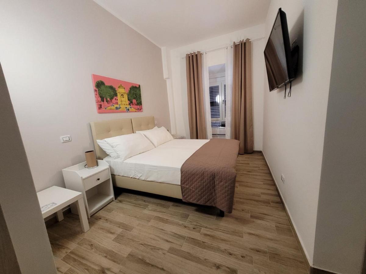 Tiber Rooms Testaccio ローマ エクステリア 写真