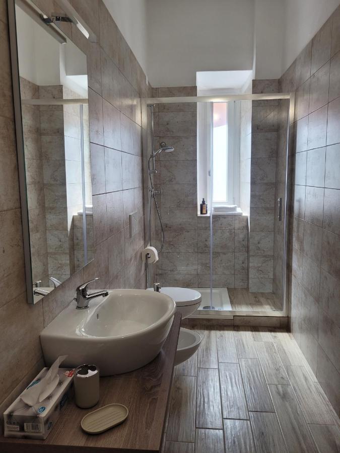 Tiber Rooms Testaccio ローマ エクステリア 写真