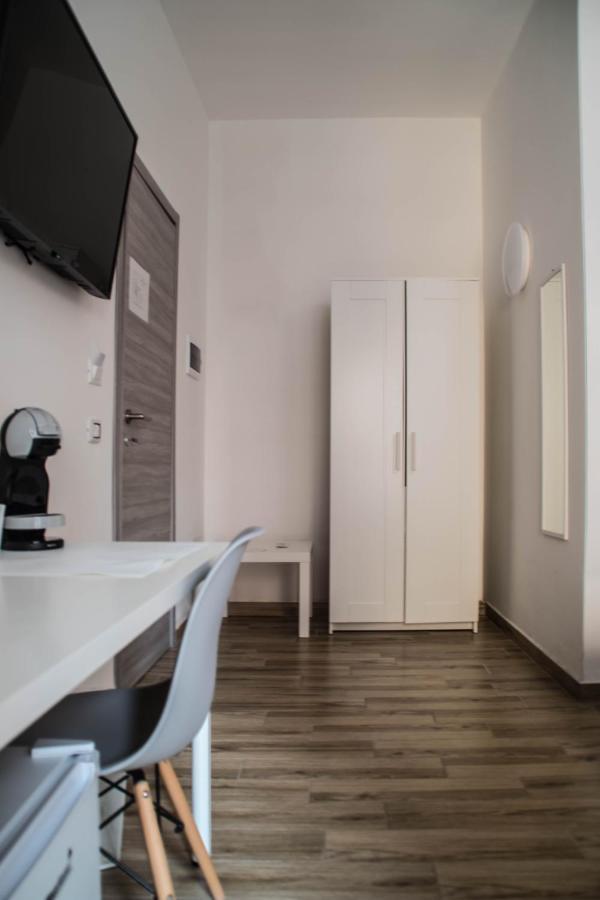Tiber Rooms Testaccio ローマ エクステリア 写真