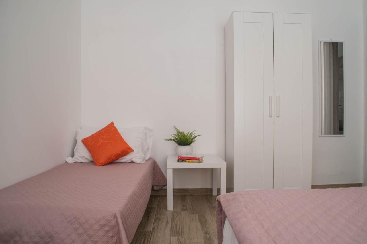Tiber Rooms Testaccio ローマ エクステリア 写真