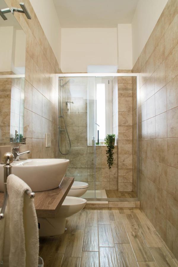 Tiber Rooms Testaccio ローマ エクステリア 写真